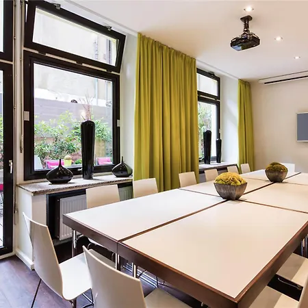 Ξενοδοχείο Ibis Styles Frankfurt 3*