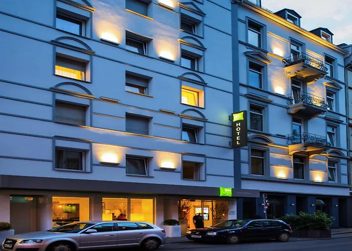 Ibis Styles Frankfurt Hotel 3*
