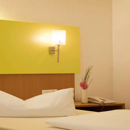 Hotel Ibis Styles Frankfurt 3*