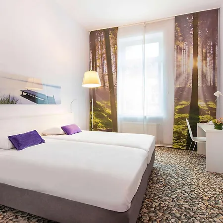 Ibis Styles Frankfurt Hotel 3*